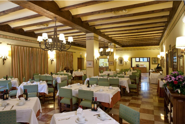Mesa para dos: Comida o Cena para dos personas en Parador de Fuente Dé (Cantabria)