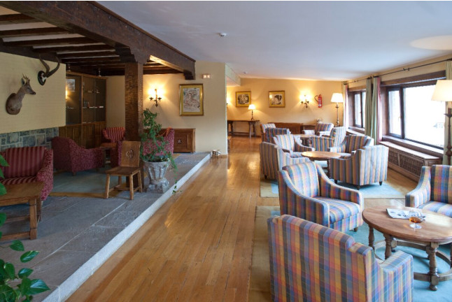 Mesa para dos: Comida o Cena para dos personas en Parador de Fuente Dé (Cantabria)