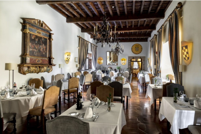Mesa para dos: Comida o Cena para dos personas en Parador de Jarandilla de la Vera (Cáceres)