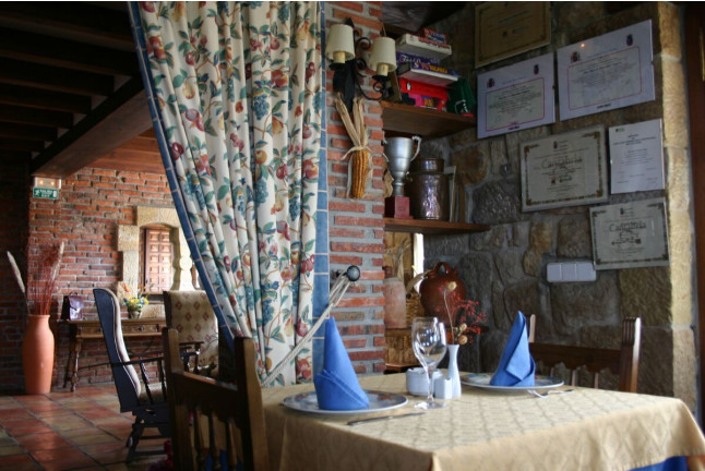 Cena para dos en Restaurante de Posada el Solar 3* (Galizano, Cantabria)
