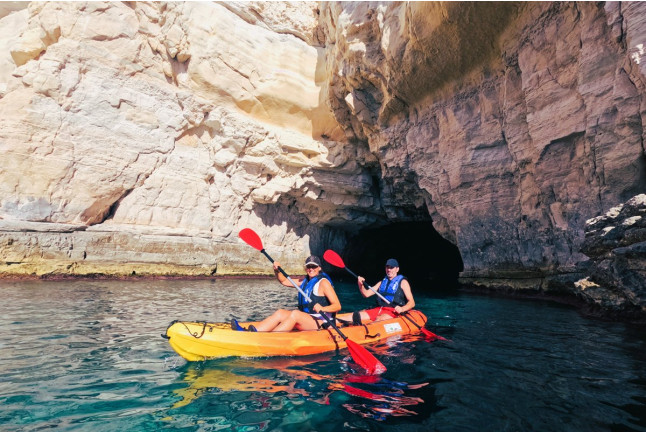 Ruta en Kayak con Snorkel y Fotos por Cabo de Gata (Almería)