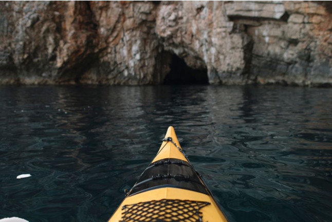 Ruta de las Cuevas Es Canutells en Kayak Doble para dos (Menorca)
