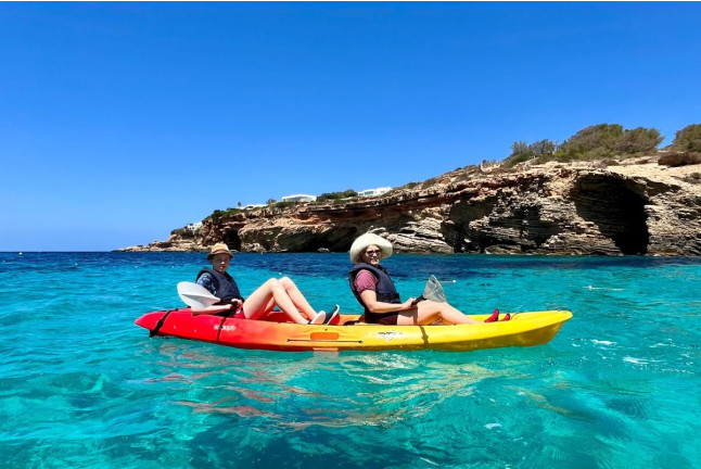 Ruta de las Cuevas en Kayak con Fotos (Ibiza)