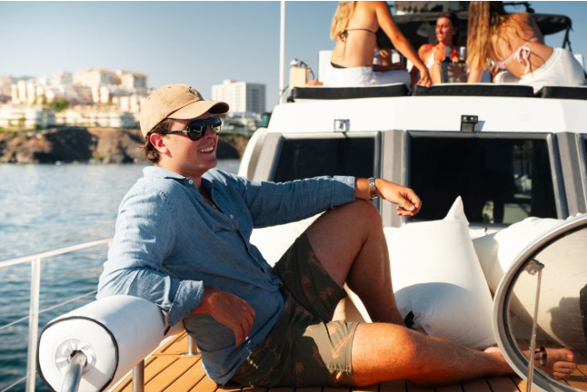 Salida en Barco al Atardecer con Menú Degustación (Benalmádena, Málaga)