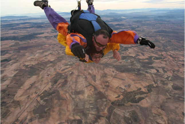 Salto en Paracaídas con Fotos o Vídeo (Cuenca)