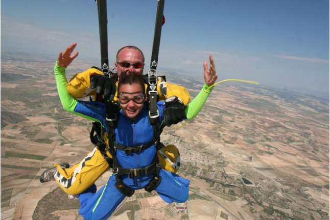 Salto en Paracaídas con Fotos o Vídeo (Cuenca)