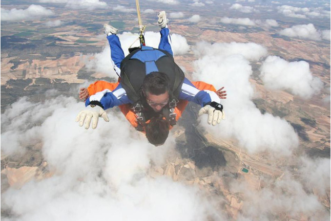 Salto en Paracaídas con Fotos o Vídeo (Cuenca)