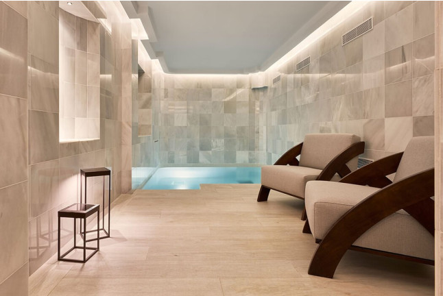 Circuito Spa Privado en Pareja con Cava en Spa Seda Club 5* (Granada)
