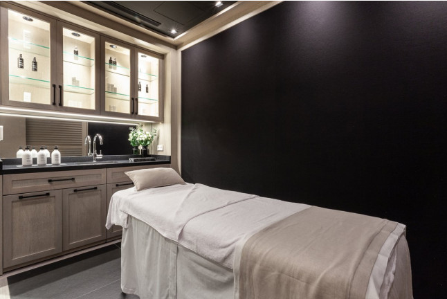 Zona de Aguas y Deep Tissue Massage en Seventy Spa del Hotel Seventy Barcelona 4* (Barcelona)