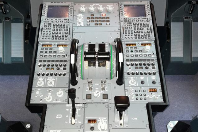 Simulador de Vuelo A-320 en Aeródromo Cuatro Vientos (Madrid) 