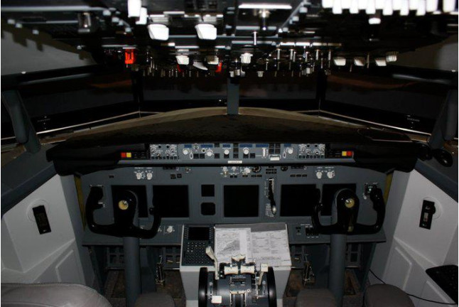 Simulador de Vuelo Boeing 737-800NG con Acompañante (Barcelona)