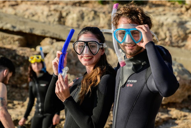 Ruta Guiada de Snorkel con Oceanógrafas (Ametlla de Mar, Tarragona)