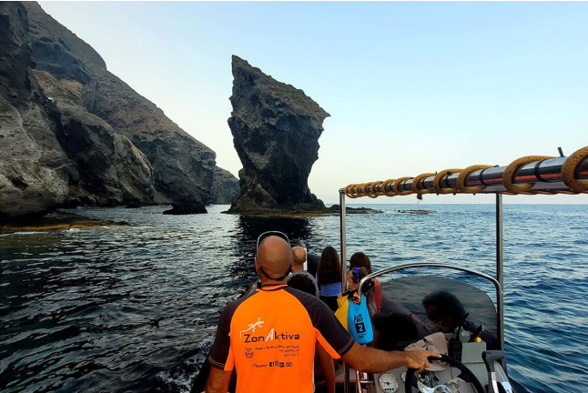 Ruta en Barco con Snorkel en aguas cristalinas (Cabo de Gata, Almería)
