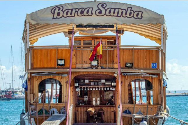 Salida en Barco con Snorkel, Buffet Mediterráneo y Música en Vivo (Palma de Mallorca)