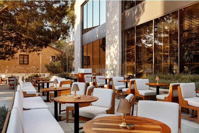 Circuito Spa en OASIS Wellness & Spa, Masaje RESET y Desayuno en SOFIA Bar & Tapas en Grand Hyatt Barcelona 5* (Barcelona)