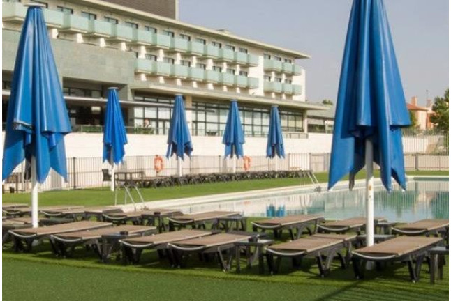 Circuito Spa y Piscina Exterior en Hotel Occidental Aranjuez 4* (Madrid)