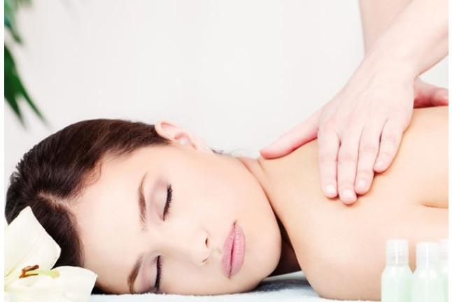 Circuito Spa y Masaje Relajante en Caroli Health Club en Hotel 5* (Madrid)