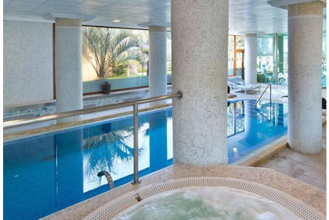 Circuito Spa y Bañera Hidromasaje en Hotel IPV Palace & Spa 4* (Fuengirola, Málaga)