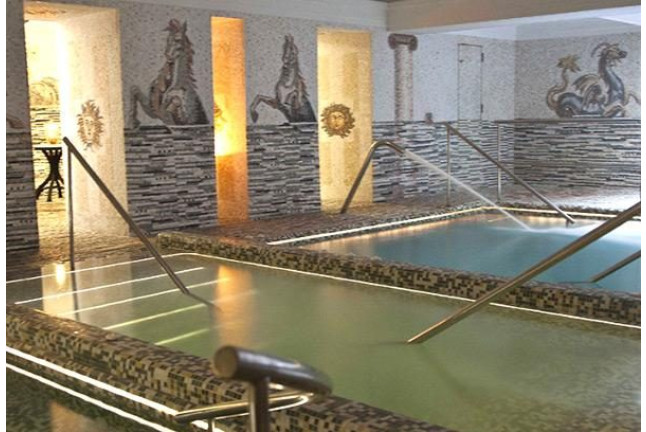 Circuito Spa Semiprivado y Masaje en Las Termas de Híspalis (Sevilla)