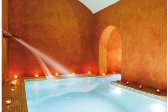 Circuito Spa y Piscina Exterior de Agua Salada para dos en Sant Pere del Bosc Hotel & Spa 5* (Lloret de Mar, Girona)