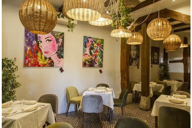 Spa y Masaje en Hotel Pestana Plaza Mayor 4* y Comida o Cena para dos en Restaurante Arrabal (Madrid)