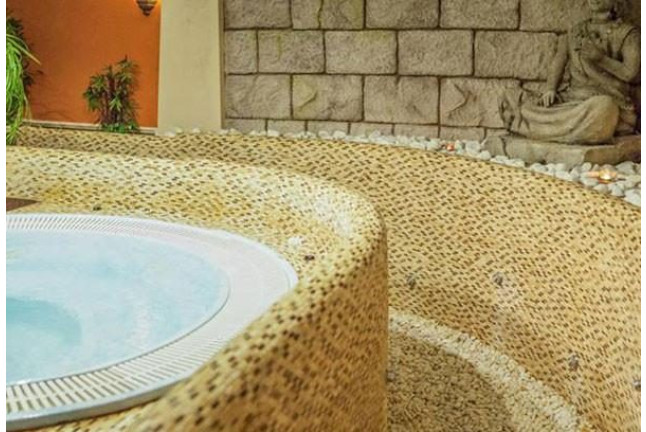 Circuito Spa, Masaje y Comida o Cena para dos en Hotel Spa Cádiz Plaza 4* (Cádiz)