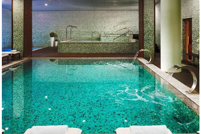 Circuito Spa, Masaje y Cena para dos en Despacio Spa Centre del Hotel H10 Marina 4* (De Lunes a Viernes) (Barcelona)