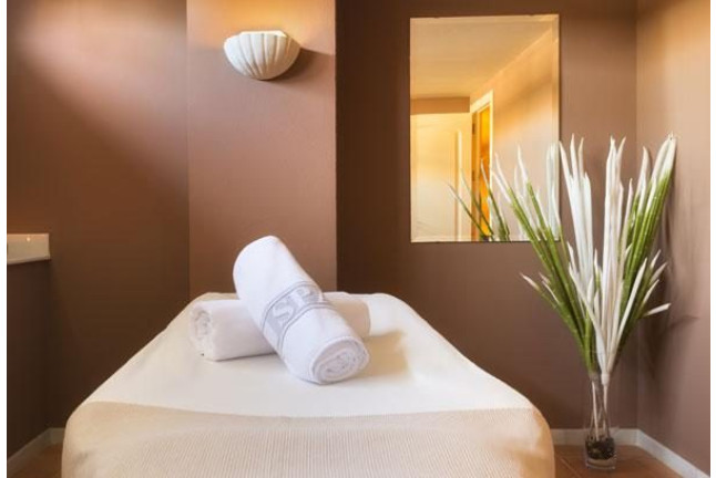Circuito Spa y Masaje Relajante para dos en Hotel Fuerte Conil - Costa Luz 4* (Conil de la Frontera, Cádiz)