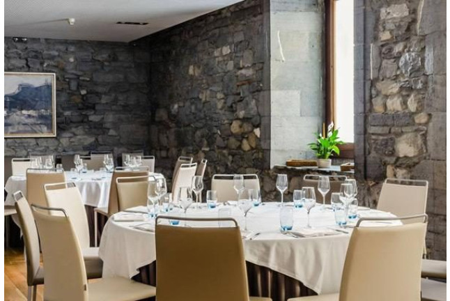 Circuito Spa, Masaje y Menú en el Hotel Balneario Orduña Plaza 4* (Vizcaya)