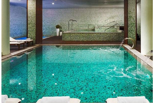 Spa y Masaje al Bálsamo de Oro para dos en Despacio Spa Centre del Hotel H10 Marina (Barcelona)
