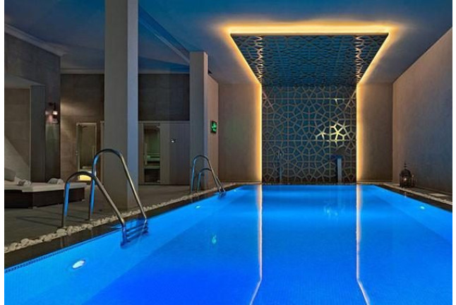 Circuito Spa, Masaje y Acceso a la Terraza Privilege para dos en Hotel H10 Andalucía Plaza 4* (Marbella, Málaga)