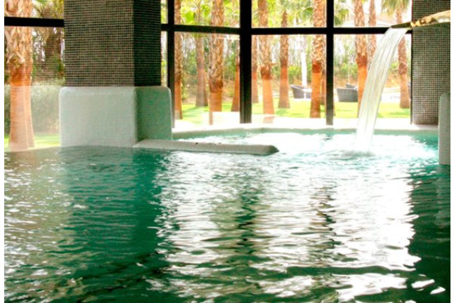 Circuito Spa y Masaje Relajante en Senzia Senator Banús Spa Hotel 5* (Estepona, Málaga)