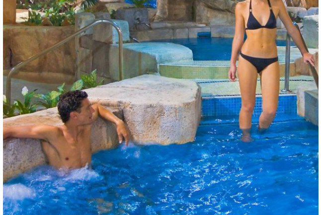 Circuito Spa y Masaje Relajante para dos en Senzia del Zimbali Playa Spa Hotel 4* (Vera, Almería)