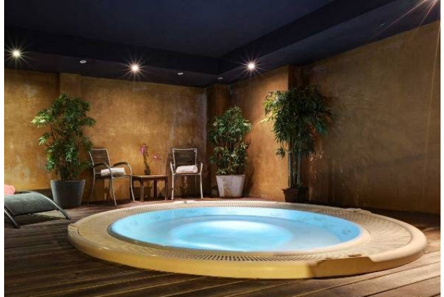 Spa Privado con Botella de Cava para dos en Kunu’u Spa (Barcelona)