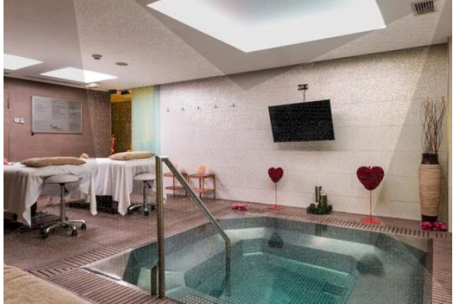Spa Privado en Spaxión de El Corte Inglés La Castellana y Menú para dos en Restaurante Realcafé Bernabéu (Madrid)