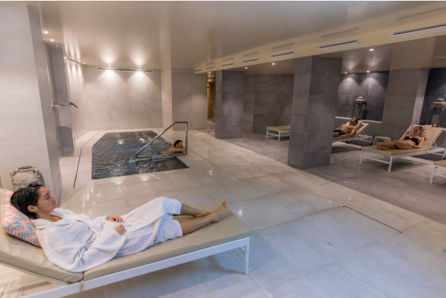 Circuito Spa y Cena para dos en Spa Catalonia Granada 4* (Granada)