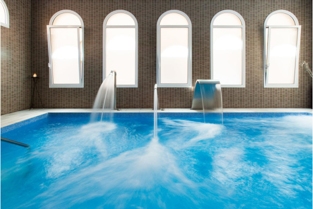 Escapada Relax con Spa y Cena en Hotel Balneari Vichy Catalan 3* (Caldes de Malavella, Girona) - (D-J)