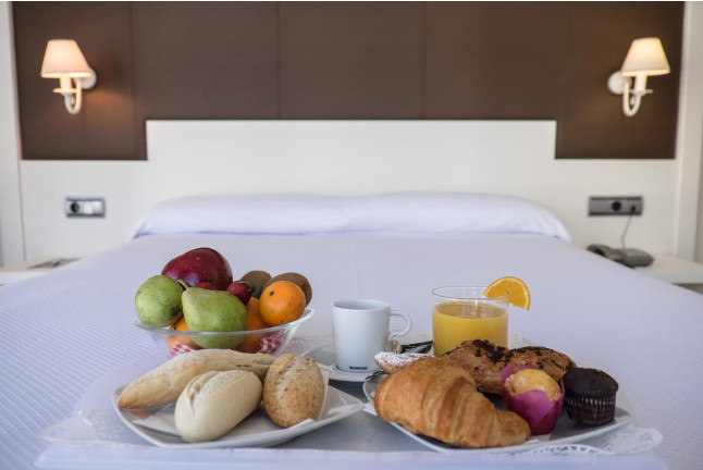 Escapada 2 noches con Spa y Cena en Hotel Cádiz Plaza 4* (Cádiz)