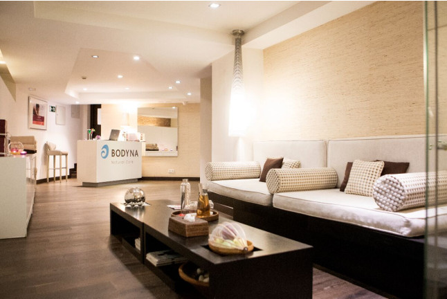 Acceso a piscina termal y Comida o Cena en Spa Hospes Puerta de Alcalá 5* (Madrid)