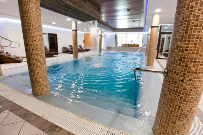 Circuito Spa y Comida o Cena para dos en Hotel Hospes Palacio de Arenales & Spa 5* (Cáceres)