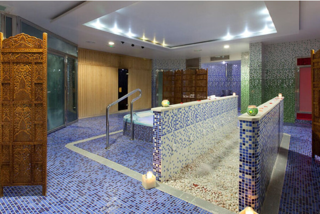 Circuito Spa Deloix, Masaje Relajante 25' y Cóctel de Cava para dos en Hotel Deloix Aqua Center 4* (Benidorm, Alicante)