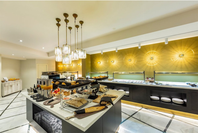 Circuito Spa, Masaje y Desayuno en Hotel Catalonia Granada 4* (Granada)