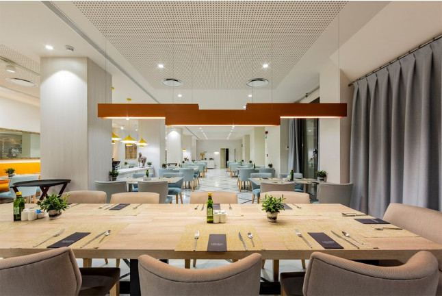 Circuito Spa, Masaje y Desayuno en Hotel Catalonia Granada 4* (Granada)