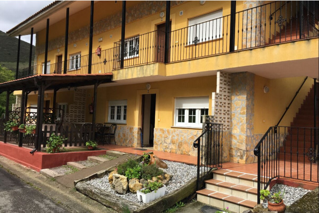 Circuito Spa y Desayuno en Spa Rural Mirador de Miranda (Cutiellos, Asturias)