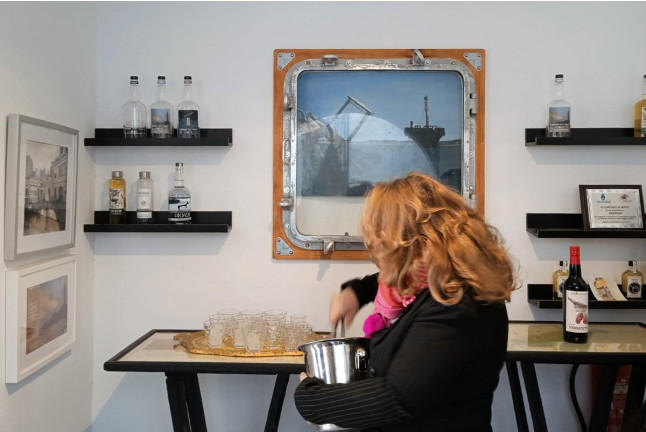 Circuito Spa en Senzia Rota Spa & Wellness y Visita Guiada a Weisshorn Destilería con Cata Maridada para dos (Cádiz)