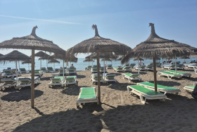 Day Pass con Spa, Masaje, Hamaca en la Playa y Opción a Comida o Cena para dos en Spa Sensara (Arroyo de la Miel, Málaga)