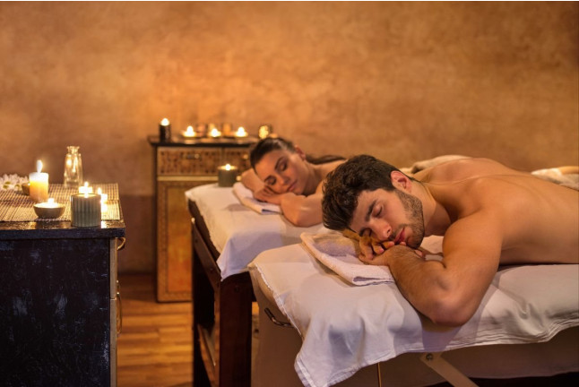 Day Pass con Spa, Masaje, Hamaca en la Playa y Opción a Comida o Cena para dos en Spa Sensara (Arroyo de la Miel, Málaga)