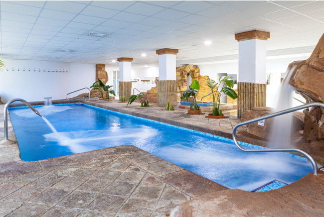 Circuito Spa para dos en Senzia Playasol Spa & Wellness - Playasol Aquapark & Spa Hotel 4* (Roquetas de Mar, Almería)