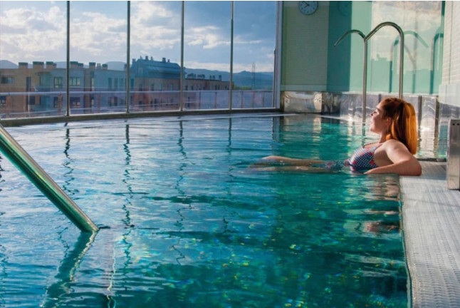Circuito Spa y Comida para dos en Spa Gran Hotel Lakua 5* - Sábados, domingos y festivos (Vitoria-Gasteiz, Álava) 