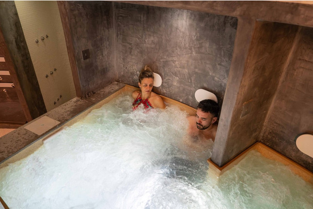 Circuito Spa en Hotel Macià Granada Five Senses 3* (Granada)